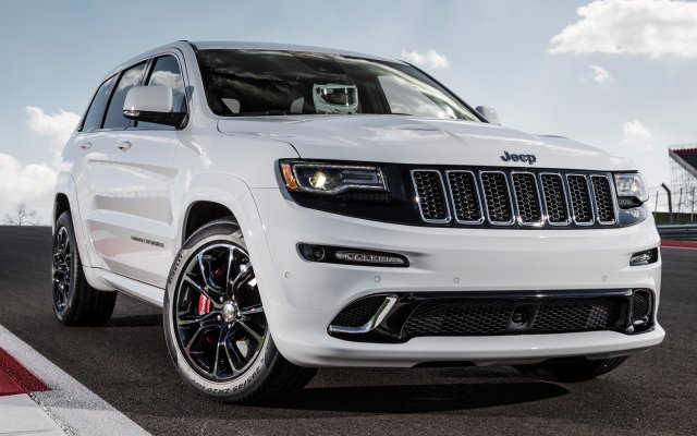 Обновленный Jeep Grand Cherokee прибыл в Россию Обновленный Jeep Grand Cherokee прибыл в Россию