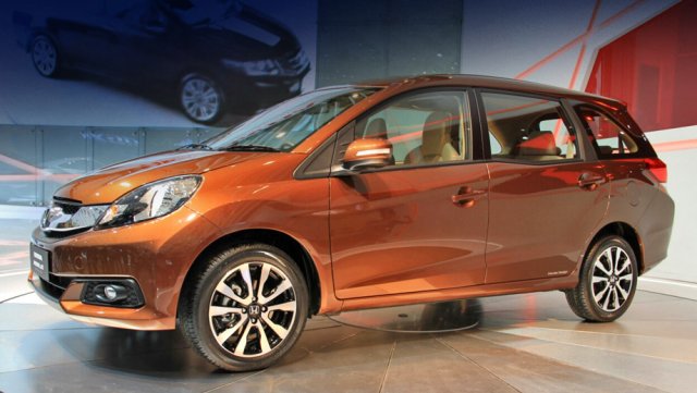 Honda представила минивэн за 13 тысяч долларов Honda представила минивэн за 13 тысяч долларов
