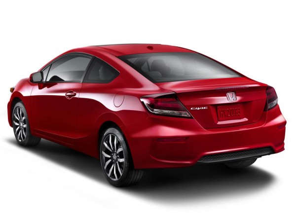 Honda показала купе Civic и Civic Si Honda показала купе Civic и Civic Si