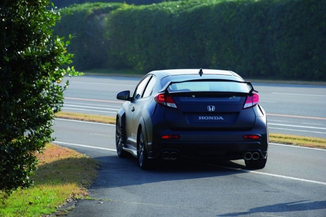 Honda рассекретила предсерийную версию Civic Type R 2015 Honda рассекретила предсерийную версию Civic Type R 2015