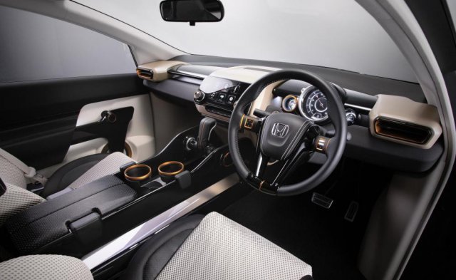 Honda Vision XS-1: дебют в Нью-Дели Honda Vision XS-1: дебют в Нью-Дели