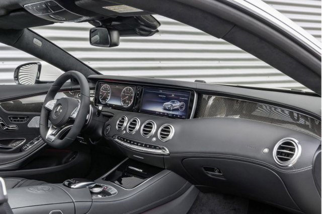 Mercedes позал S63 AMG Coupe Mercedes позал S63 AMG Coupe