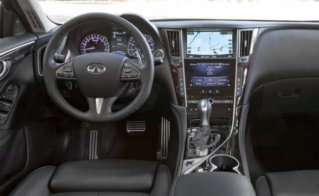 Infiniti Q50: ��������� ���������� ����