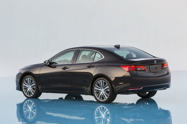 Серийная версия нового седана Acura Серийная версия нового седана Acura
