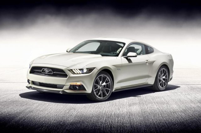 Ford представил "юбилейный" Mustang Ford представил "юбилейный" Mustang