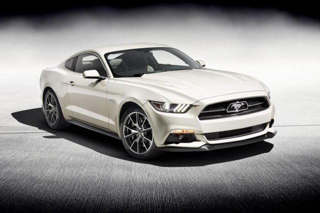 Ford представил "юбилейный" Mustang Ford представил "юбилейный" Mustang
