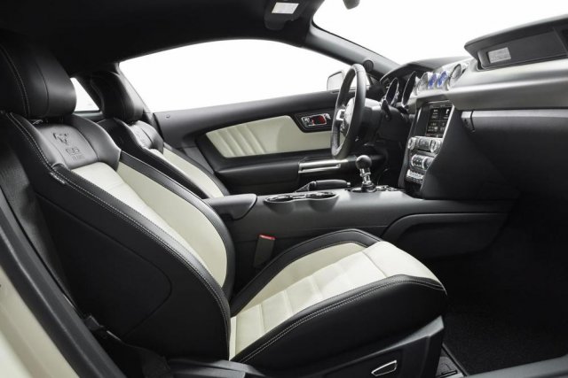 Ford представил "юбилейный" Mustang Ford представил "юбилейный" Mustang