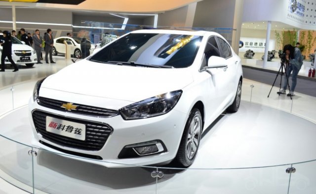 Chevrolet Cruze:  