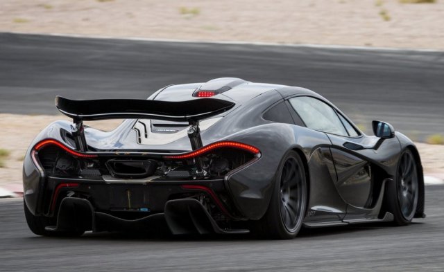 McLaren работает над трековым P1 McLaren работает над трековым P1