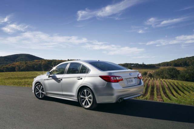 Subaru объявила стоимость седана Legacy 2015 Subaru объявила стоимость седана Legacy 2015