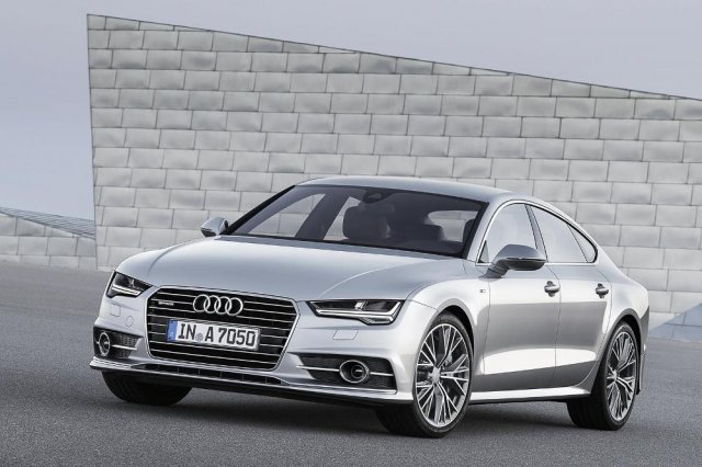 Audi досрочно показала обновленную A7 Audi досрочно показала обновленную A7