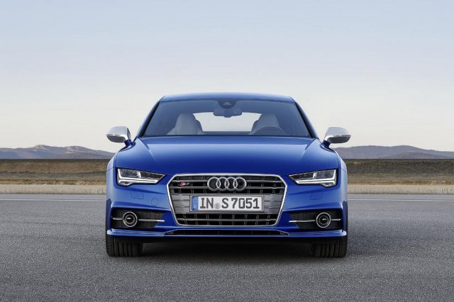 Audi досрочно показала обновленную A7 Audi досрочно показала обновленную A7