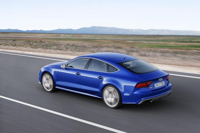 Audi досрочно показала обновленную A7 Audi досрочно показала обновленную A7