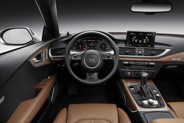 Audi досрочно показала обновленную A7 Audi досрочно показала обновленную A7