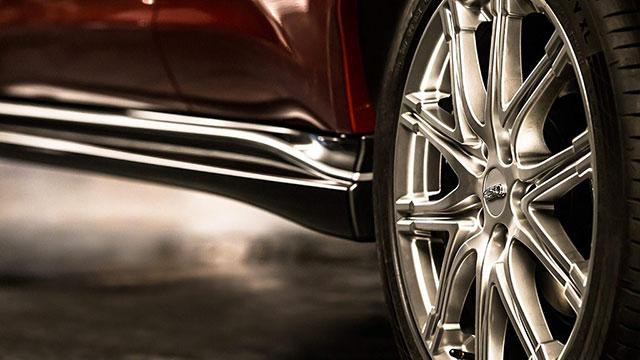 Infiniti представил тизеры ESQ Infiniti представил тизеры ESQ