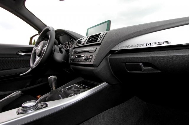 Manhart представил BMW M235i для трека Manhart представил BMW M235i для трека
