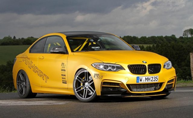 Manhart представил BMW M235i для трека Manhart представил BMW M235i для трека