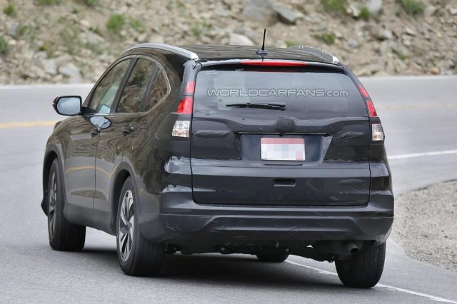 Honda CR-V ждет фейслифт Honda CR-V ждет фейслифт