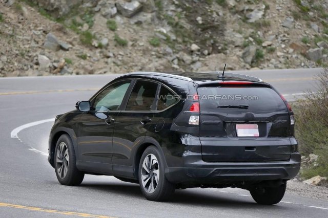 Honda CR-V ждет фейслифт Honda CR-V ждет фейслифт
