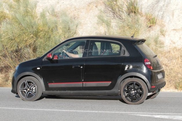 Renault тестирует «горячего» Twingo Renault тестирует «горячего» Twingo