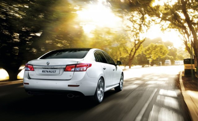 Обновленный Renault Latitude в России Обновленный Renault Latitude в России