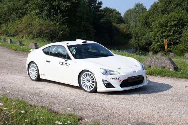 Toyota GT86 готовится к ралли Toyota GT86 готовится к ралли