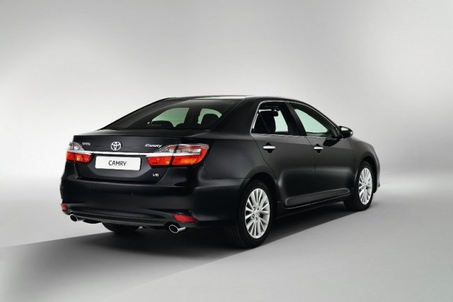 Toyota представила обновленную Camry Toyota представила обновленную Camry