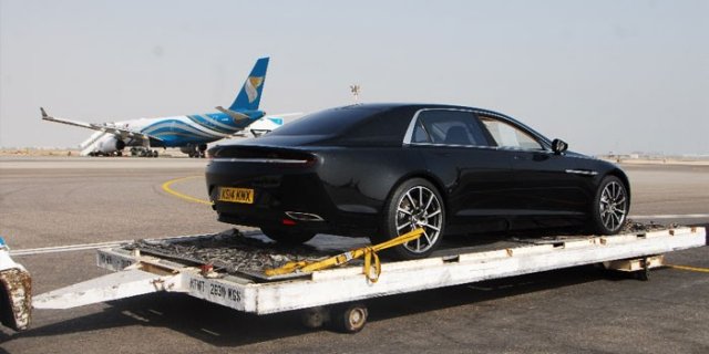 Aston Martin Lagonda привезли на испытания Aston Martin Lagonda привезли на испытания