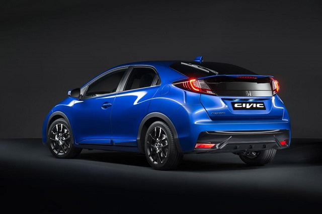Honda везет в Европу обновленный Civic Honda везет в Европу обновленный Civic