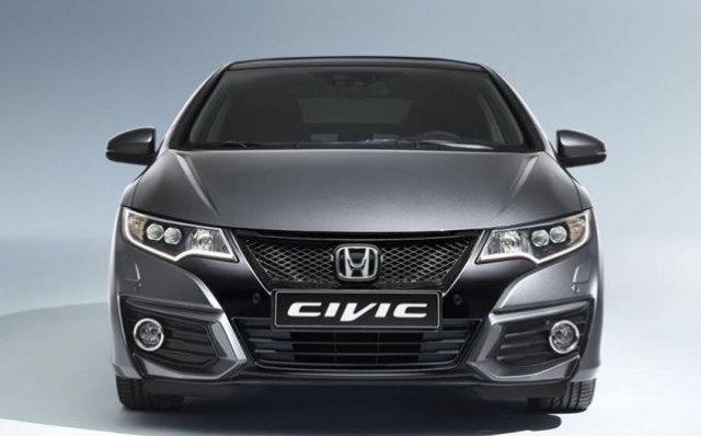Honda везет в Европу обновленный Civic Honda везет в Европу обновленный Civic