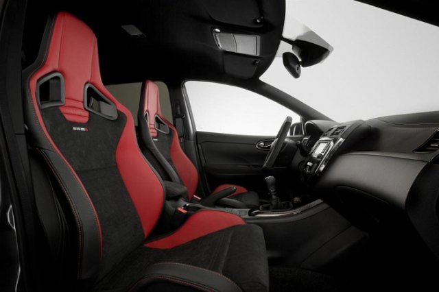 Nissan Pulsar и Pulsar Nismo представлены в Париже Nissan Pulsar и Pulsar Nismo представлены в Париже