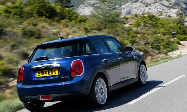 Представлен самый маломощный пятидверный MINI Представлен самый маломощный пятидверный MINI