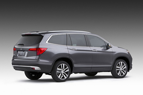 В Сеть попали фотографии нового Honda Pilot В Сеть попали фотографии нового Honda Pilot