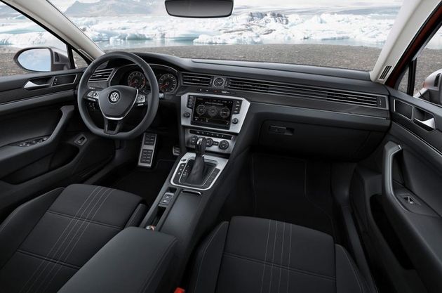 VW показал вседорожную версию Passat VW показал вседорожную версию Passat