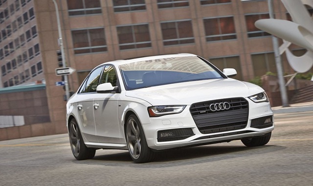 Новая Audi A4 будет представлена во Франкфурте Новая Audi A4 будет представлена во Франкфурте