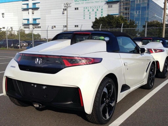 Мини-родстер Honda S660 уже едет к дилерам Мини-родстер Honda S660 уже едет к дилерам