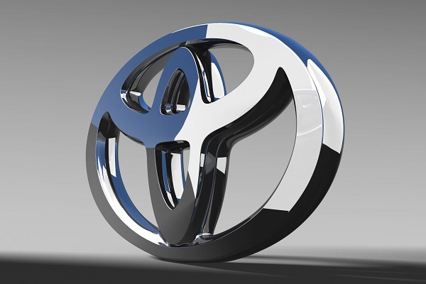 Toyota не отказывется от планов по расширению в России Toyota не отказывется от планов по расширению в России