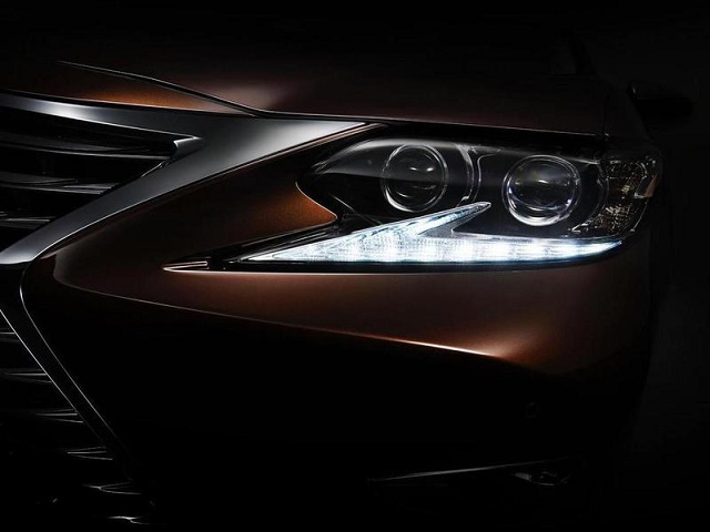 Lexus готовит к премьере рестайлинговый седан ES Lexus готовит к премьере рестайлинговый седан ES