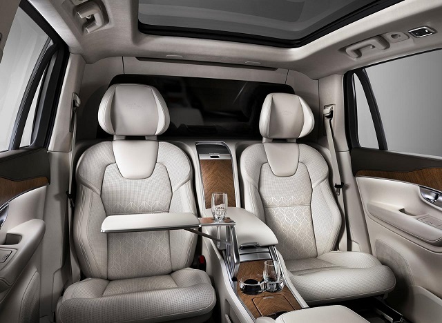 Volvo представила люксовую версию XC90 Volvo представила люксовую версию XC90