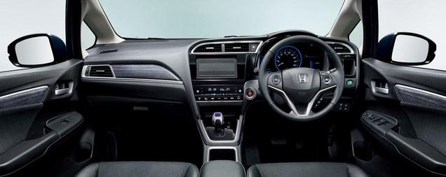Новый универсал Honda: официальные фото Новый универсал Honda: официальные фото
