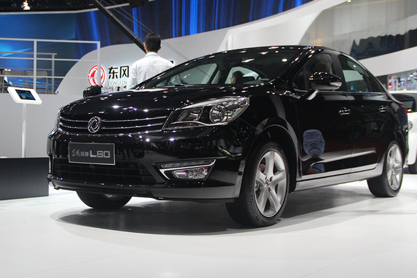 DongFeng выведет на рынок России кроссовер и два седана DongFeng выведет на рынок России кроссовер и два седана