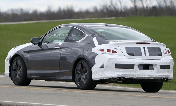 Honda тестирует обновленное купе Accord Honda тестирует обновленное купе Accord