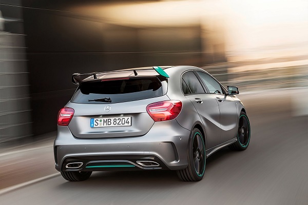 Mercedes представил самый быстрый хэтчбек в мире Mercedes представил самый быстрый хэтчбек в мире
