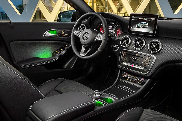 Mercedes представил самый быстрый хэтчбек в мире Mercedes представил самый быстрый хэтчбек в мире