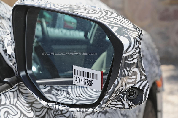 Новый седан Honda Civic получит светодиодные фары Новый седан Honda Civic получит светодиодные фары