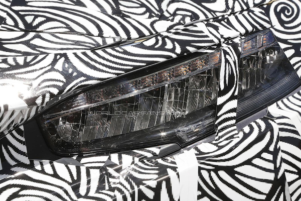 Новый седан Honda Civic получит светодиодные фары Новый седан Honda Civic получит светодиодные фары