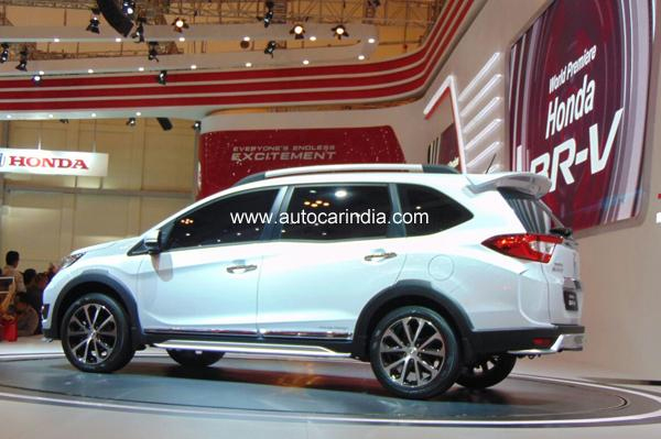 Honda представила новый 7-местный кроссовер BR-V Honda представила новый 7-местный кроссовер BR-V