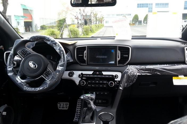 Первые официальные фотографии нового Kia Sportage Первые официальные фотографии нового Kia Sportage