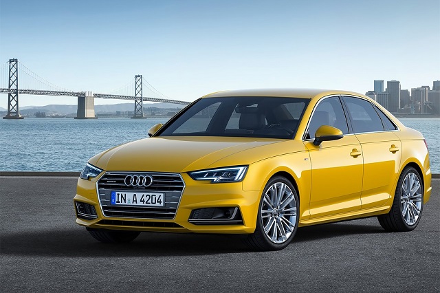 Audi объявила российские цены нового поколения A4 Audi объявила российские цены нового поколения A4