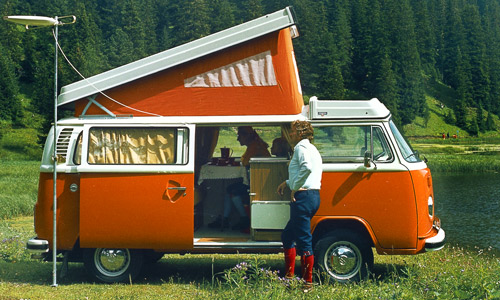 Легендарный VW T2 – традиция совместных путешествий Легендарный VW T2 – традиция совместных путешествий